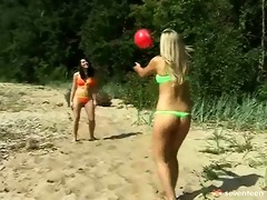 lesbian teenies on the beach